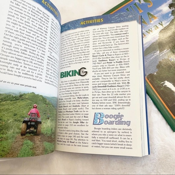 The Ultimate Kauai Guidebook 1995 & Maui's Hana Highway Book Bundle - Picture 9 of 13